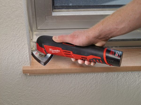 Milwaukee C12 MT-0B Máy cắt Đa Năng (thân máy)