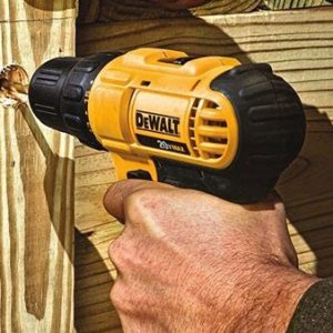 Dewalt DCD777D2-B1 Máy khoan vặn vít dùng pin  ( 2 pin 18v 2Ah+ Sạc)