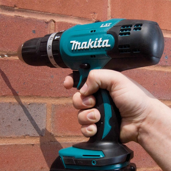 Makita DHP453SFX8 Máy khoan búa và vặn vít dùng pin(18v) (kèm 01 pin 3.0 + sạc)