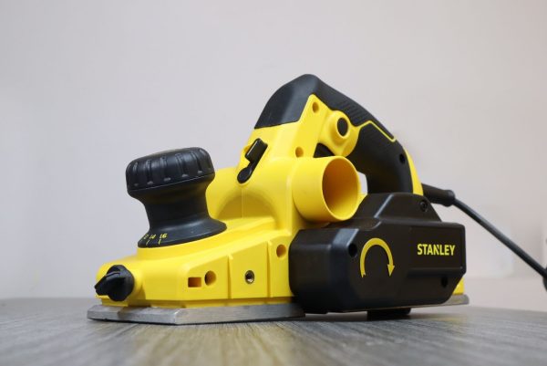 Stanley STEL630 Máy Bào