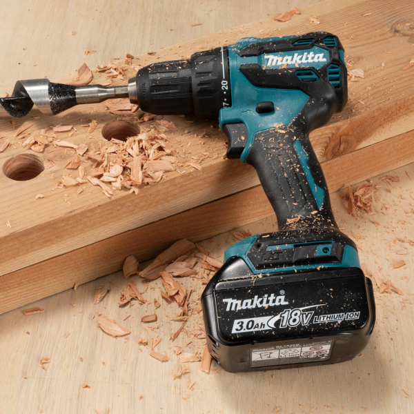 Makita DDF490 Máy khoan vặn vít dùng pin 18V